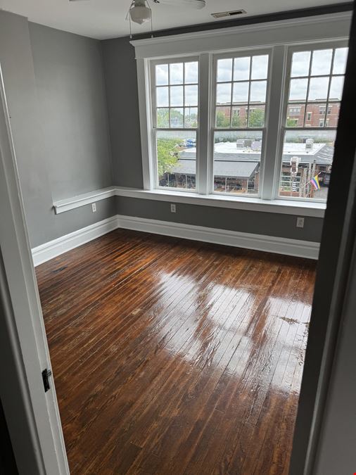 108-110 E Main St