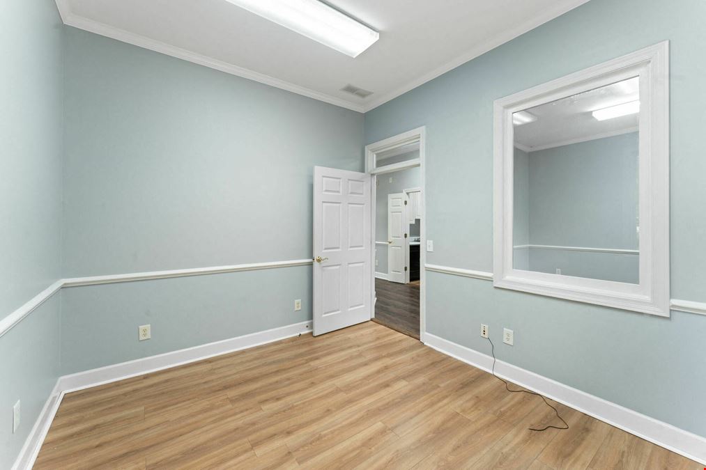 3535 Roswell Rd