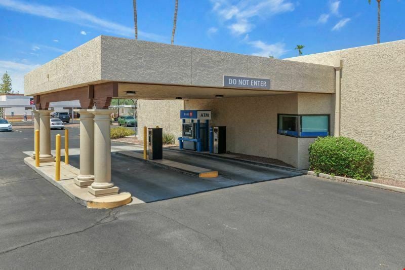 Bank Branch | Drive-Thru | Hard Corner PAD