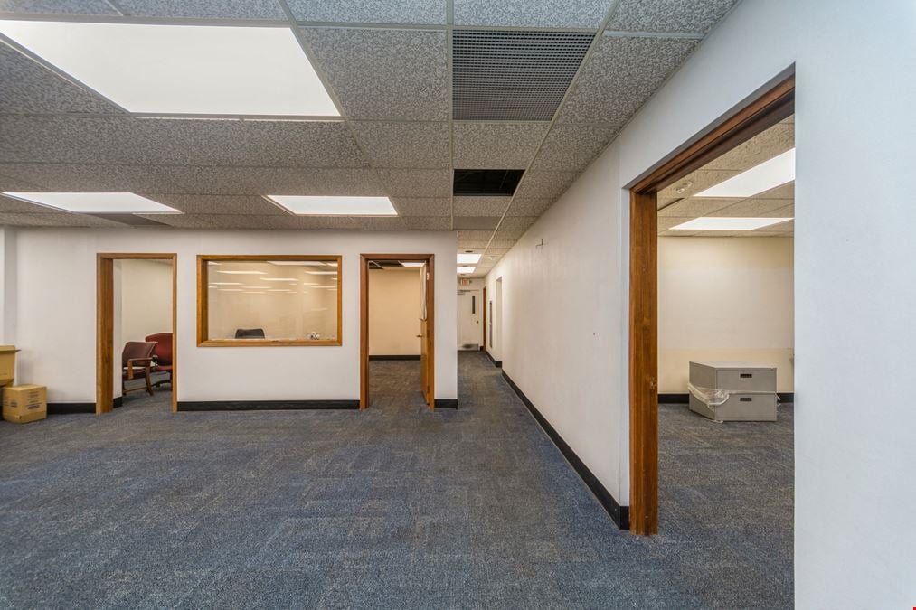 2425 Hubbell Ave