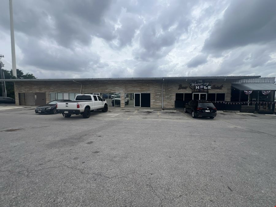 9809 Fredericksburg Rd