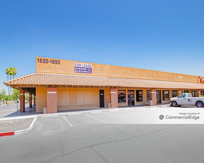 Camelback Retail Center