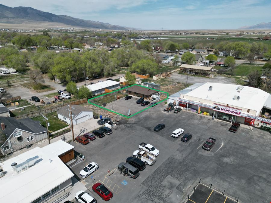 30 Commercial Ave