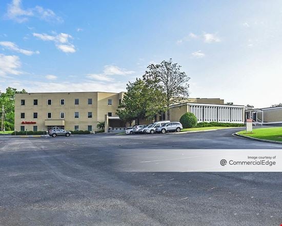 Preview of Office space for Rent at 1900 Crestwood Blvd