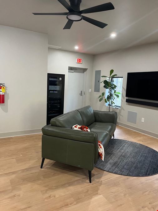 103 New Phoenix Rd