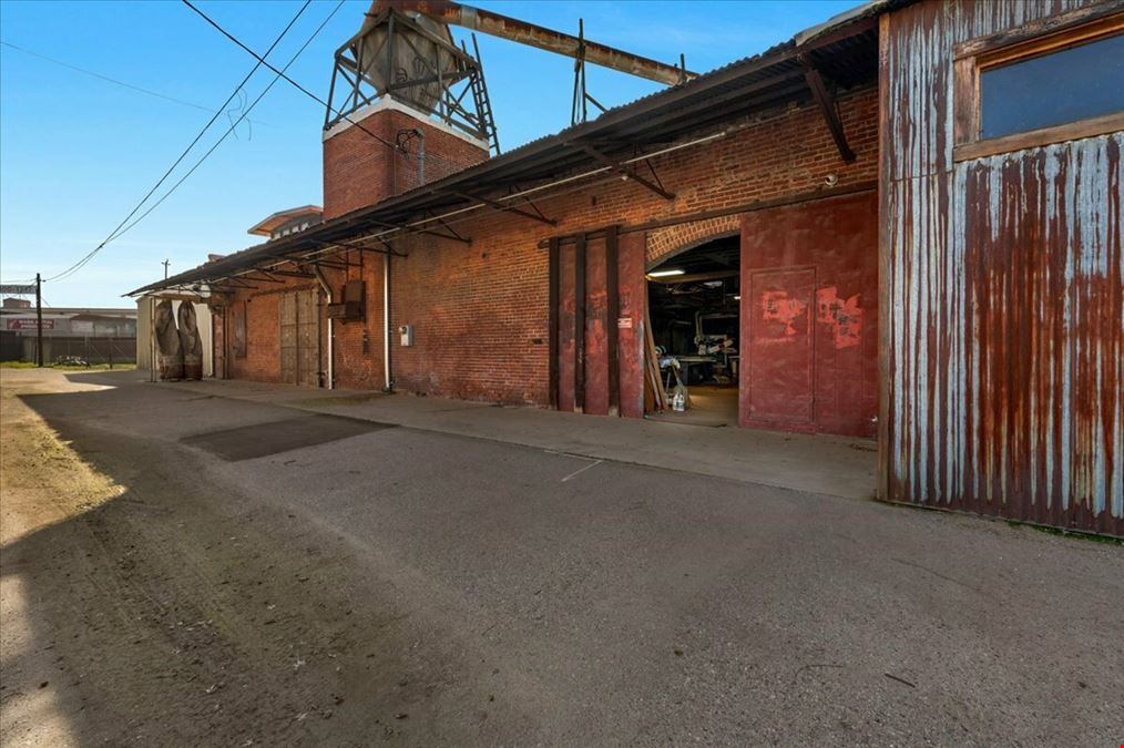 (3) Industrial Buildings w/ CA-41 Exposure in Fresno, CA