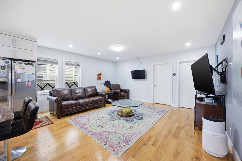 96 Coale Ave