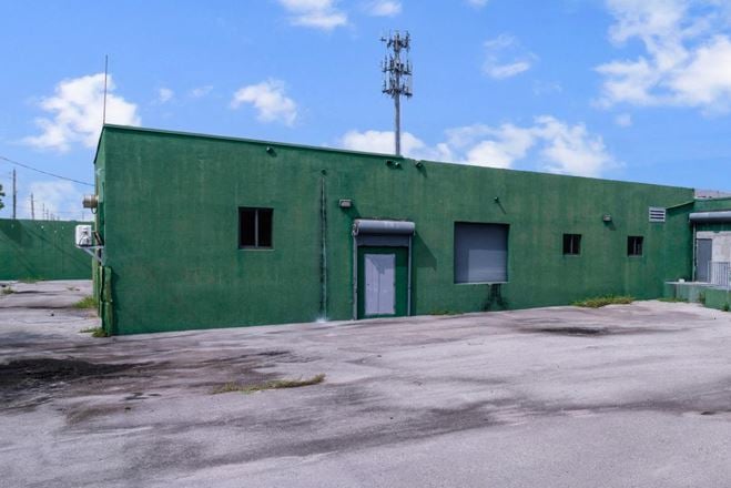 Preview of Industrial space for Rent at 845 Northwest 71st Street