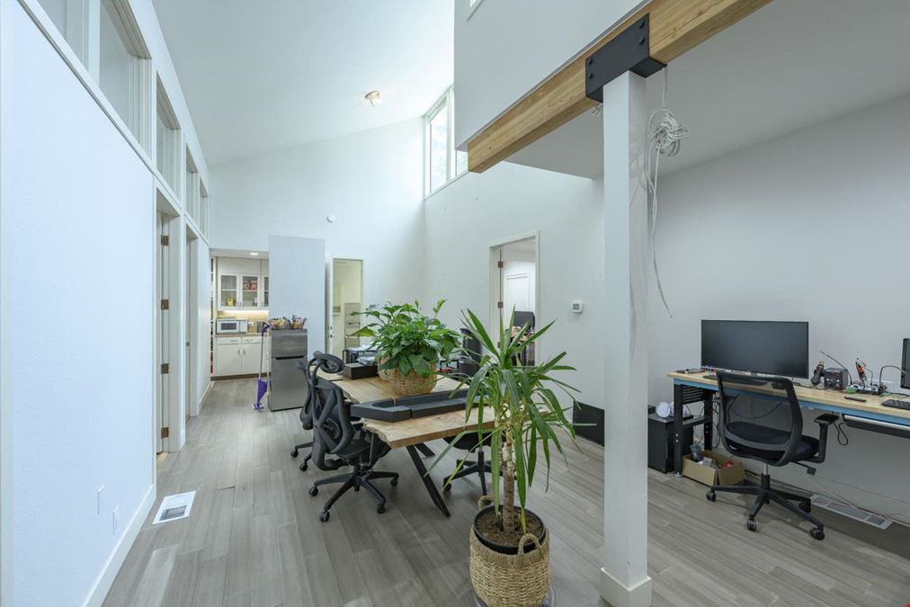 351 SE Baker St