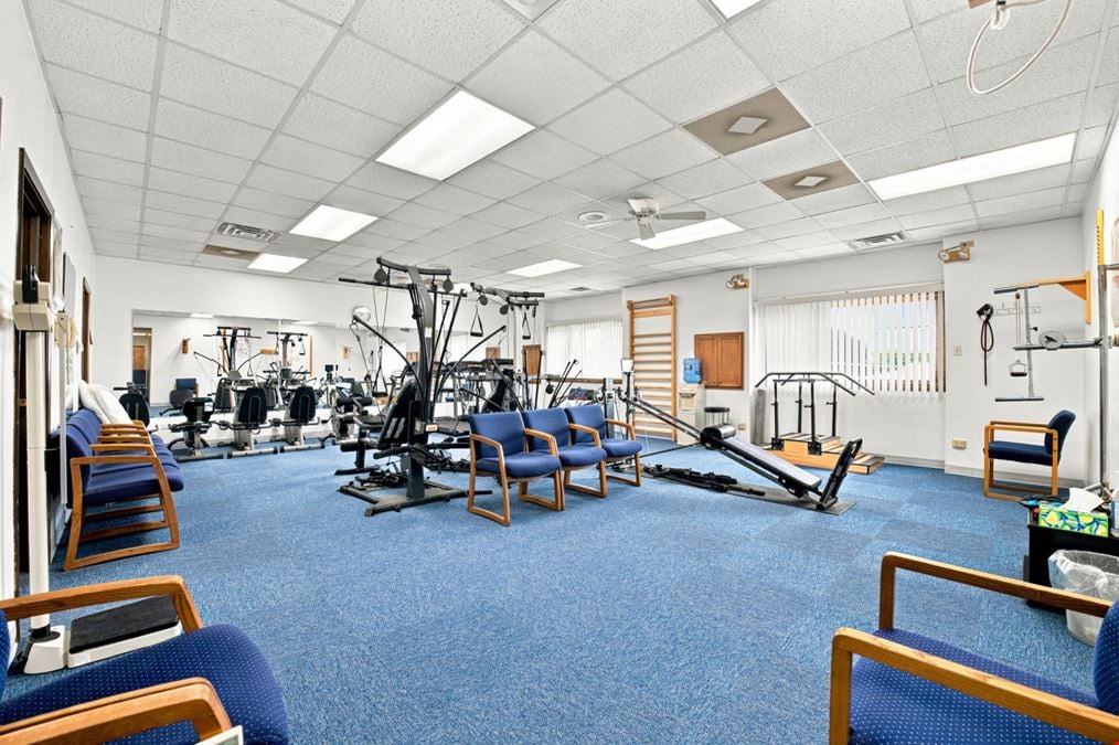 4647 W 103rd St, Unit 2B-2F, Oak Lawn, IL