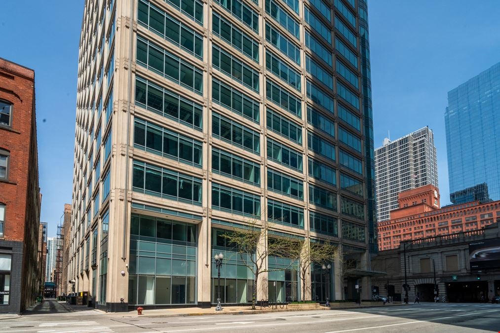 550 W Washington Blvd