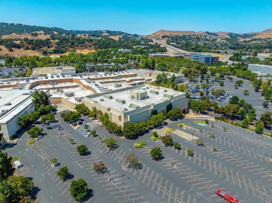 Former Nordstrom at Stoneridge Shopping Center