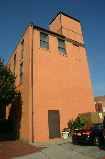 The World West Galleries Building