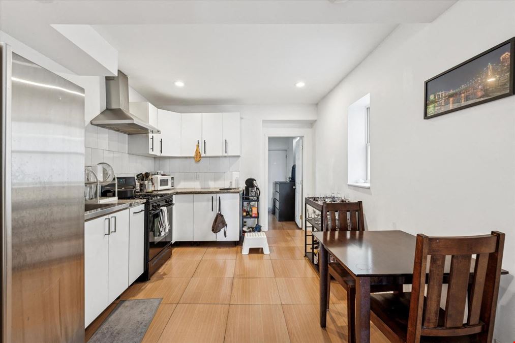1,872 SF Multifamily | Bella Vista | Seller Ready to Deal!