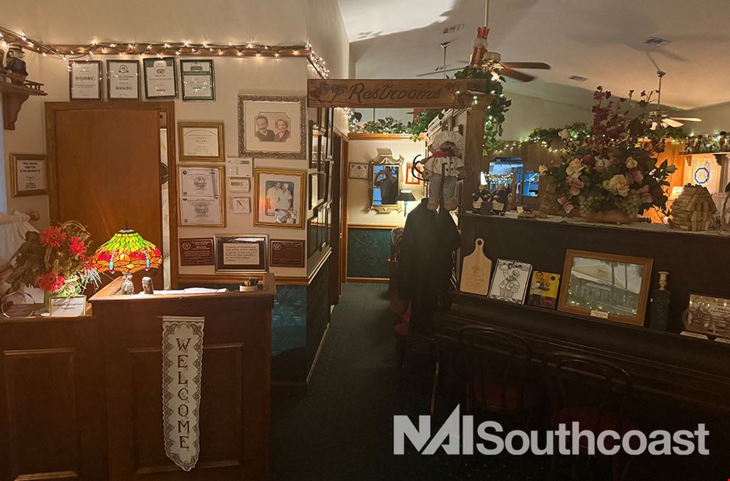 Turnkey Restaurant in Downtown Jensen Beach
