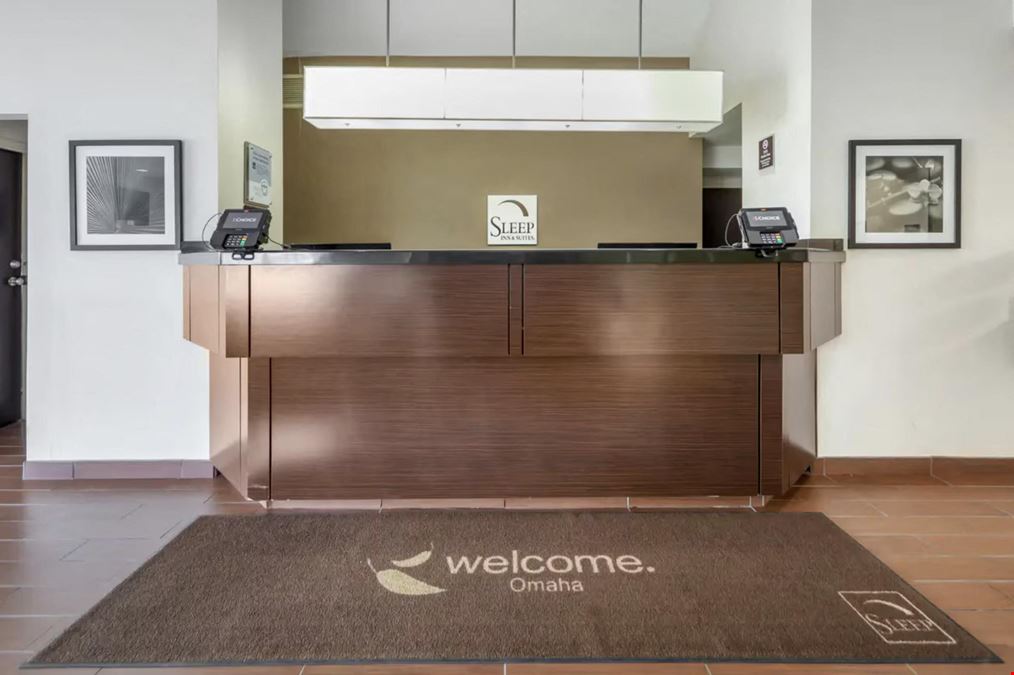 2525 Abbott Dr (Sleep Inn by Choice Hotels Omaha Airport)