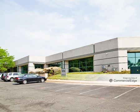 Preview of commercial space at 620 Herndon Parkway