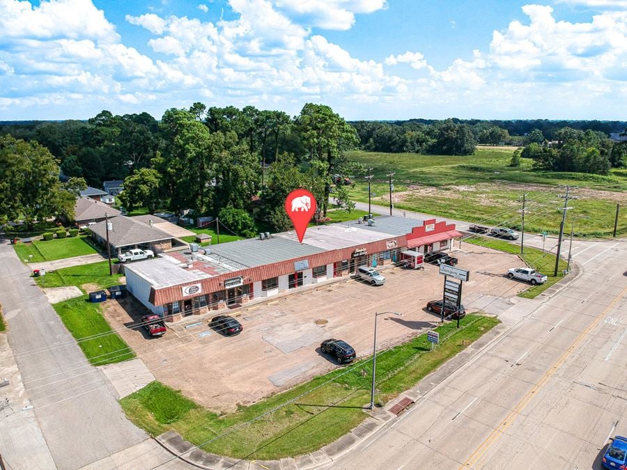 Income-Producing Retail Center along Highly Visible Moss Street