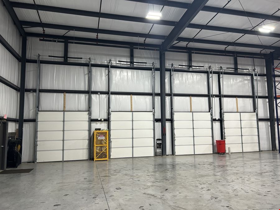 30,300 SF Modern Warehouse - Manufacturing or Distribution
