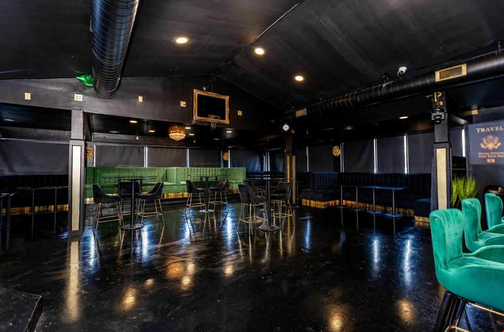 Restaurant/Bar in Cincinnati, OH - For Sale