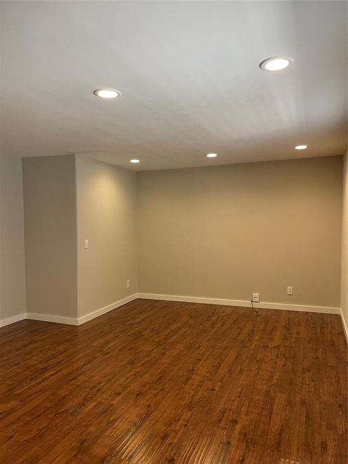 3811 Holland Ave