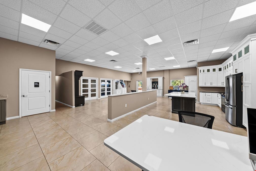 9,900 SF Industrial Warehouse Facility