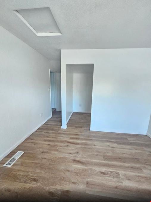 3135 Clayton Rd