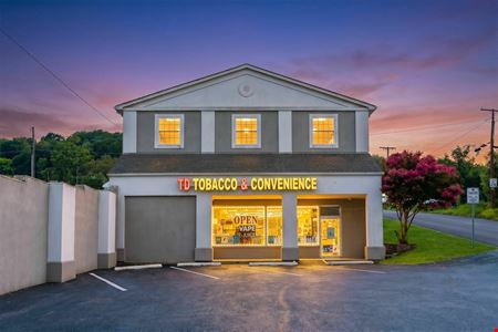 Preview of Retail space for Sale at 902 Richmond Avenue