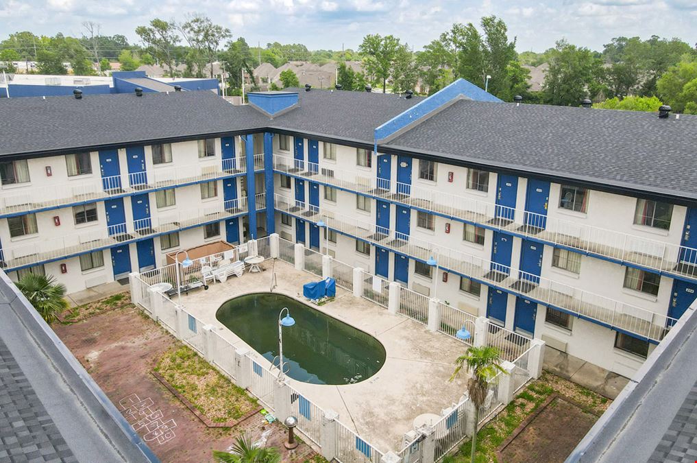 Bank Owned 170-Room Hotel off 1-12 at Airline Hwy