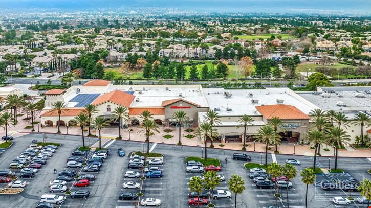 New reduced price! |Town Center Square | Exceptional Fully-Leased Retail Opportunity