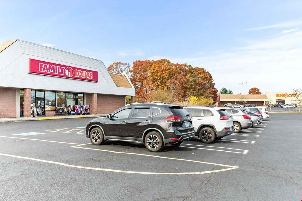Crossroads Plaza