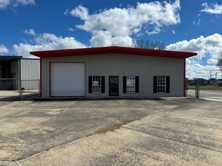 Preview of Industrial space for Rent at 208 Jacobs Run