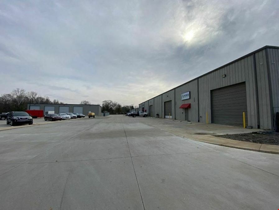 300 Trammel Rd