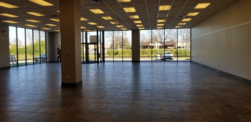 Randall Road Retail