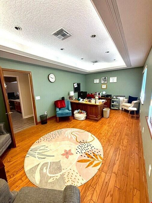 1543 Kingsley Ave #7