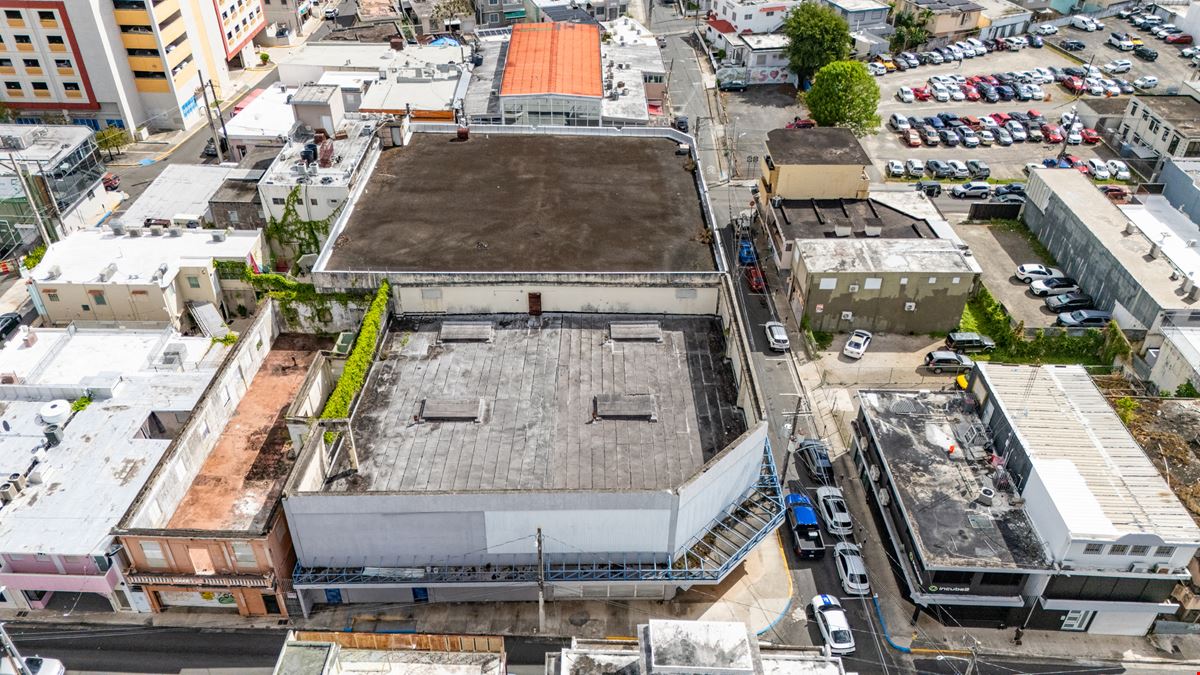 Prime Corner Commercial Building @ Downtown Caguas - For Sale