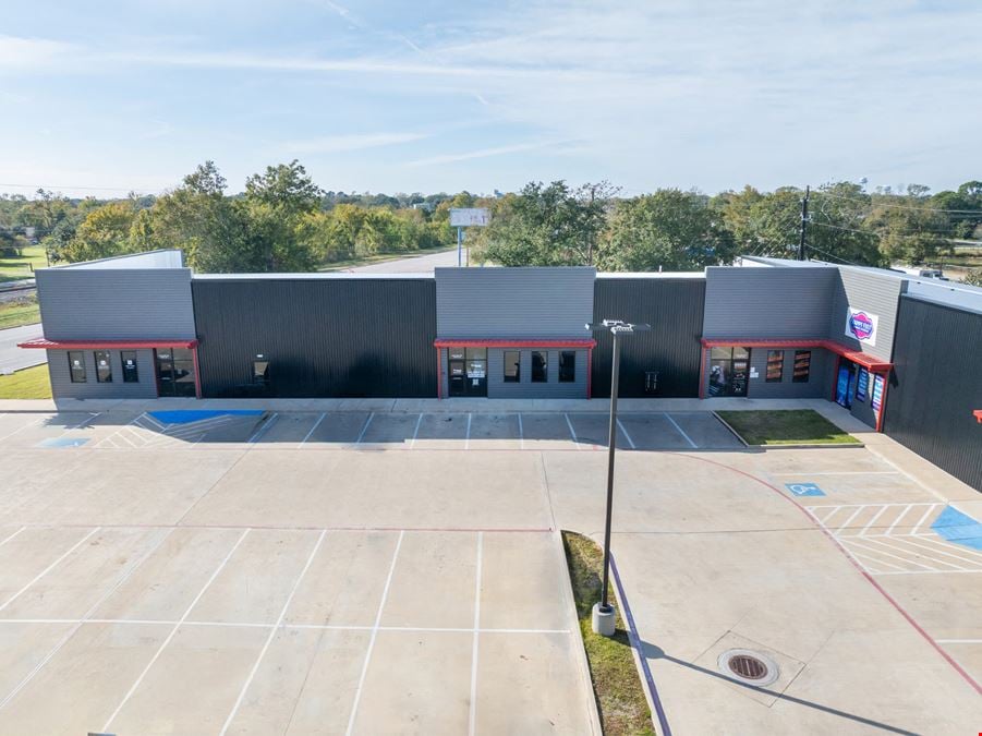 40190 Highway 290 Business - Waller Business Plaza