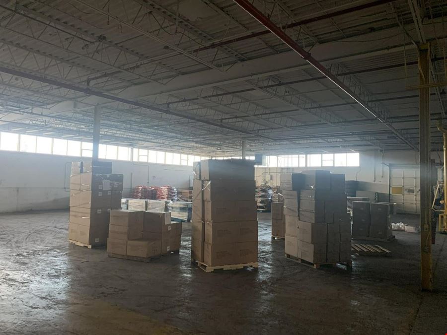 5k -12k sqft shared industrial warehouse for rent in Brampton