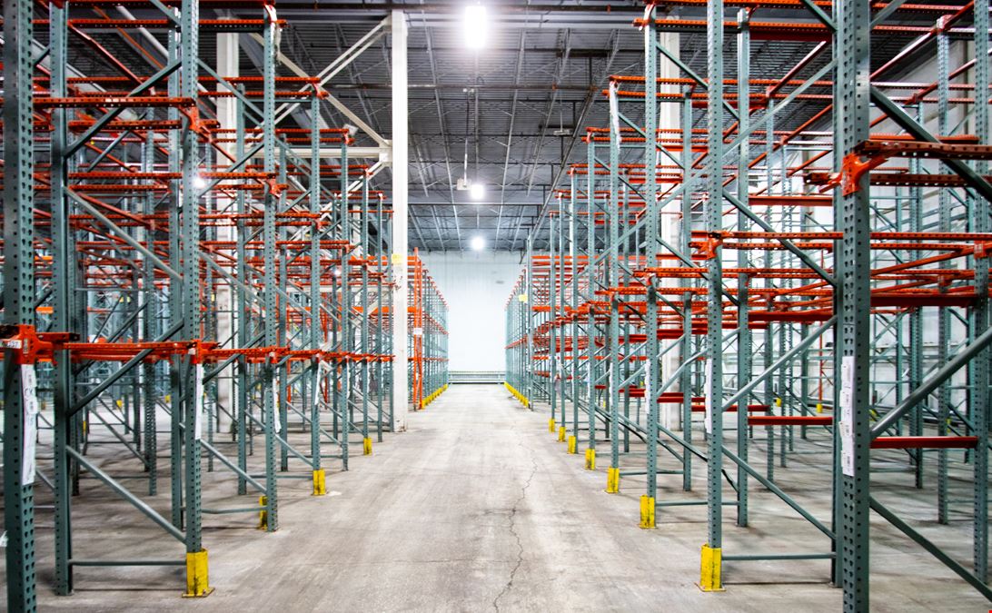 81,919 - 224,878 SF for Sale/Lease | 1556 W. 43rd Street, Chicago