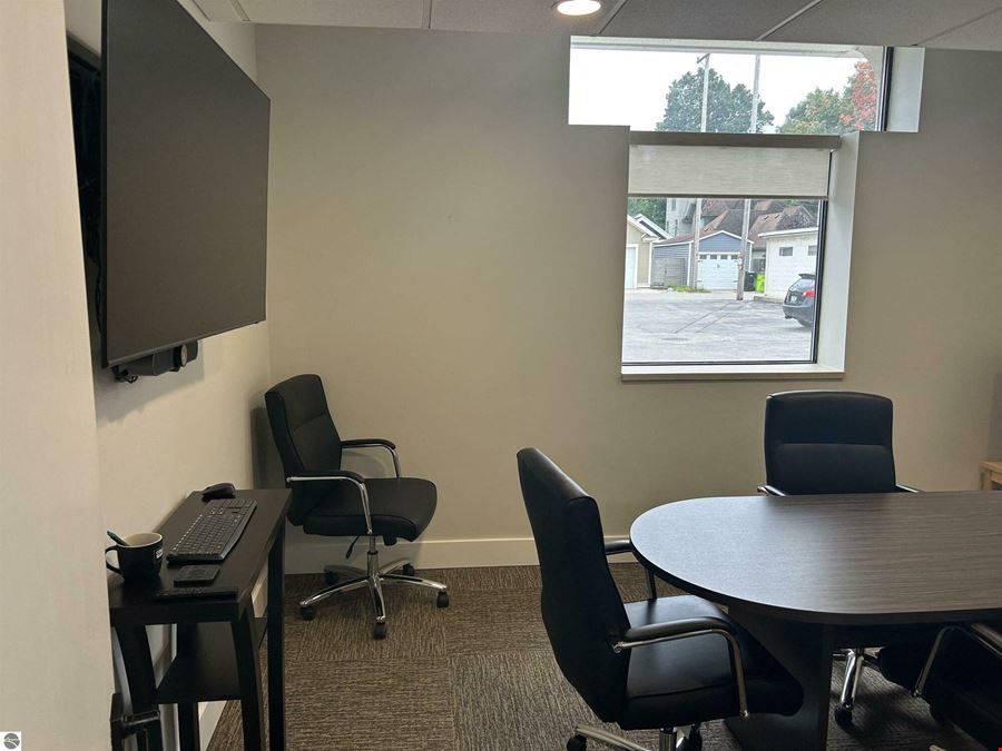 PRIME MULTIUSER OFFICE BUILDING & DOWNTOWN DEVELOPMENT SITE