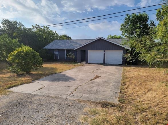 Preview of Office space for Rent at 820 Stadium Dr