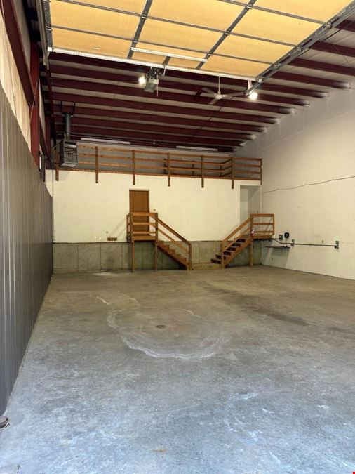 720 E 59th St, Davenport