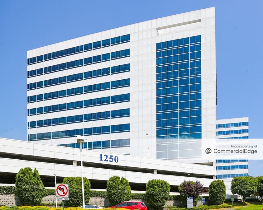 Hutchinson Metro Center - Tower One