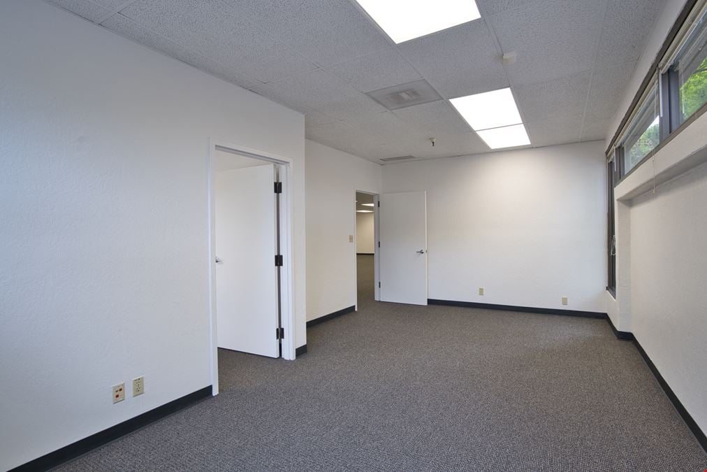 Charcot Industrial Park