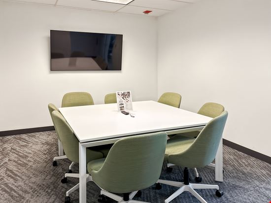 Regus - Hampton - Frontage Rd