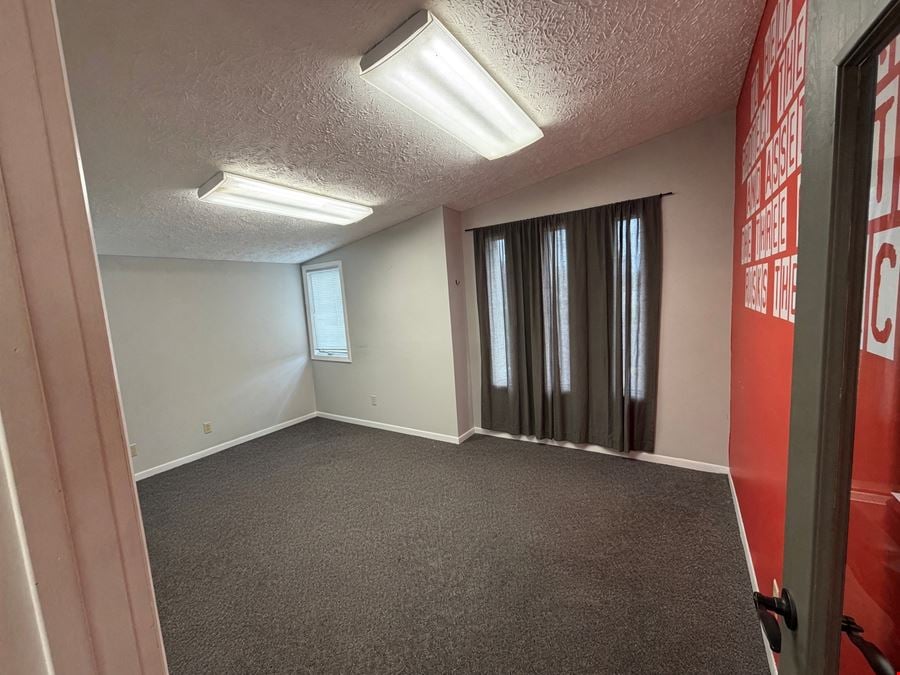 6158 W Saginaw Hwy