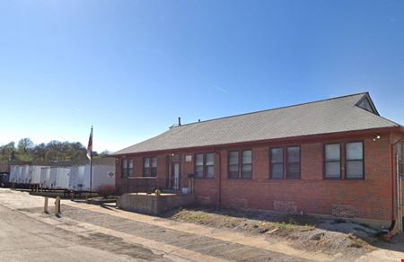 Preview of Industrial space for Rent at 601-650 E Red Bud Ave