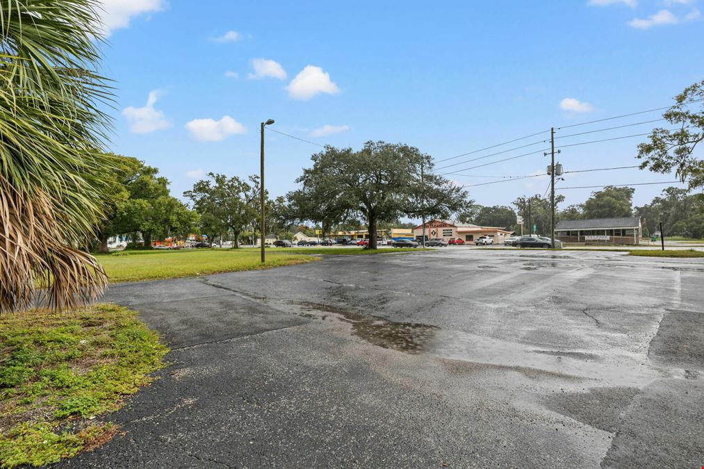 1.22 Acres in Downtown Zephyrhills | US 301 | 1,832 SF