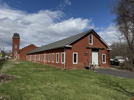Preview of Industrial space for Rent at 132 Main Street