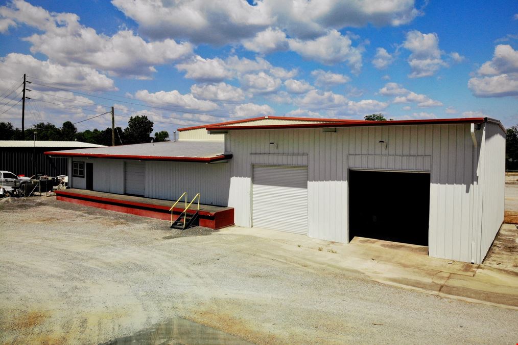 9,032 SF Industrial/Warehouse Space